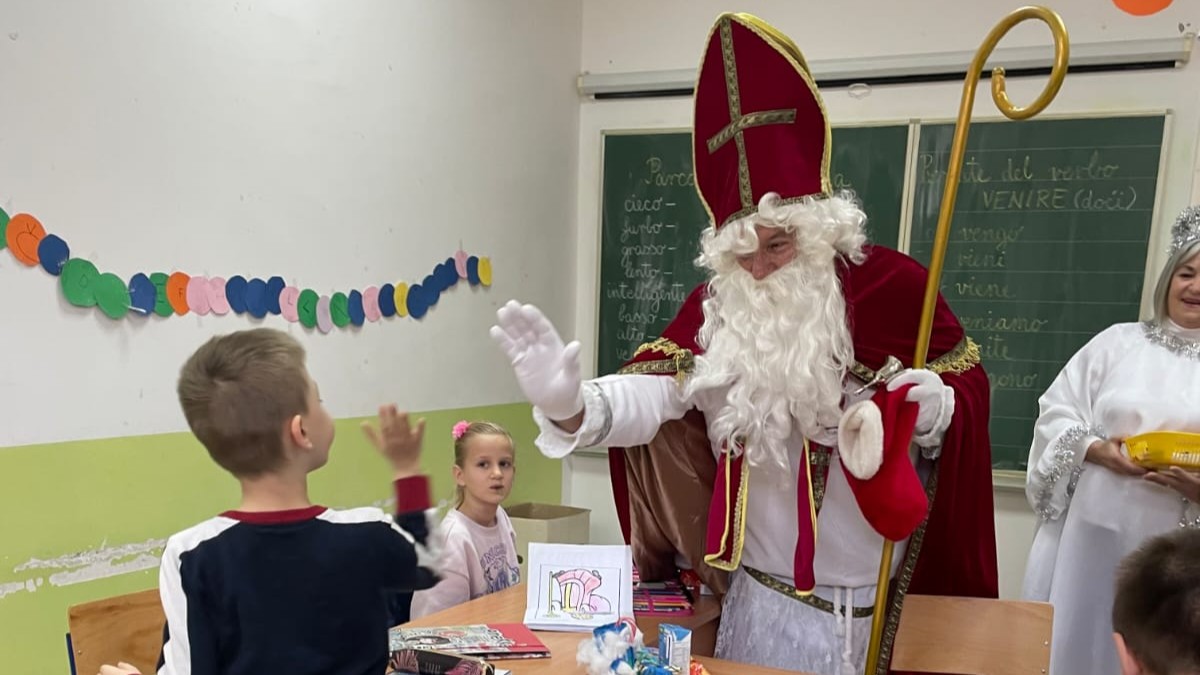 Sv. Nikola u našoj Školi (FOTOGALERIJA)
